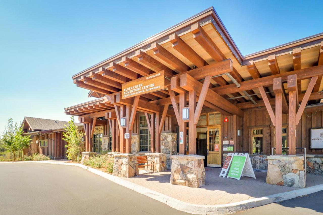 Tastefully-Updated, Classic Tahoe Family Home Truckee Exterior foto